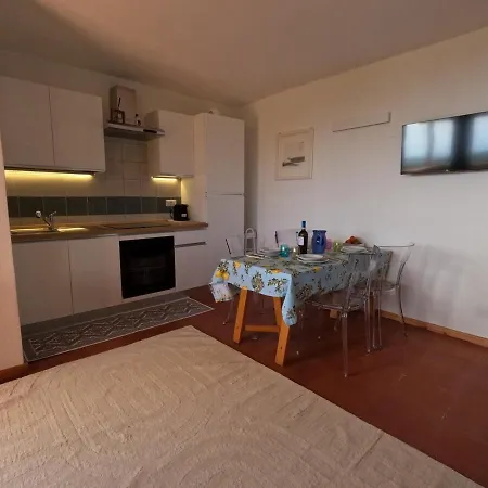 Apartment Vacation Home-cugnana
